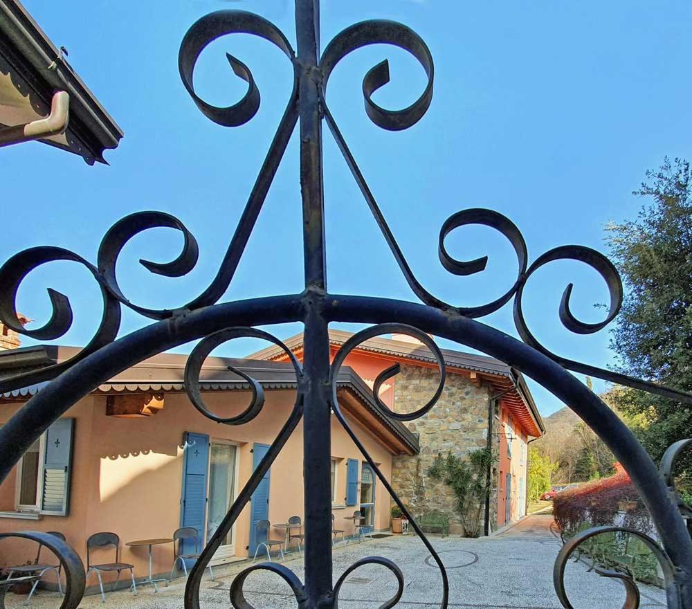 Borgo Alla Sorgente Bed & Breakfast Vallio Terme Exterior photo