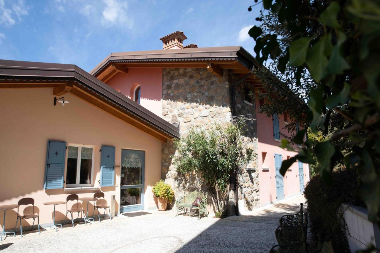 Borgo Alla Sorgente Bed & Breakfast Vallio Terme Exterior photo